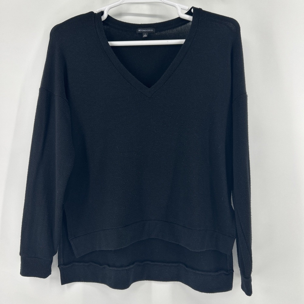 Beyond Yoga Pullover Sweater Women's Small Black V-Neck Soft Casual Activewear